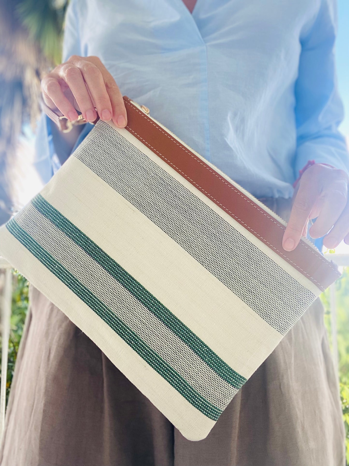 Beach Sand Clutch · Grape