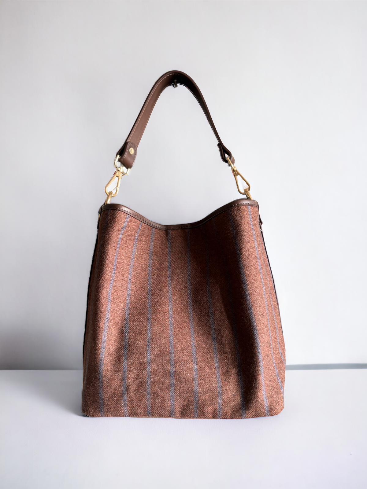 Oak Collection · Cinnamon